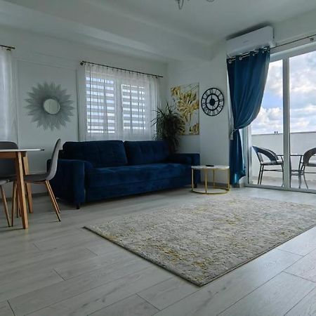 Apartament 1 Mai Bloc Nou-Self Check-In Крайова Экстерьер фото